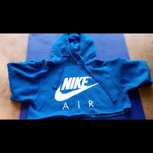 Nike Cropped Hoodie